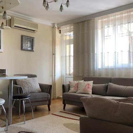 Ulpiana Apartment 普里什蒂纳 外观 照片