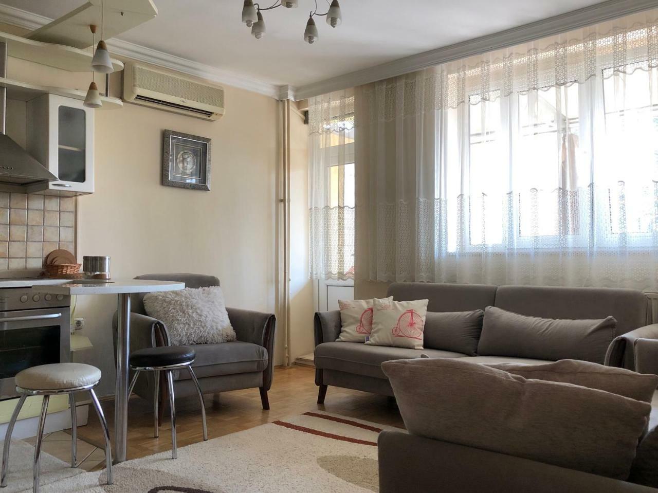 Ulpiana Apartment 普里什蒂纳 外观 照片